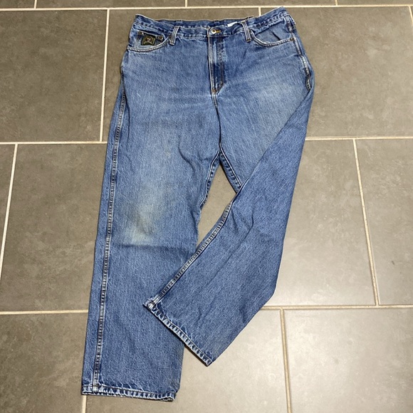Cinch jeans. Size 38x32. Nice jeans. - Picture 4 of 5